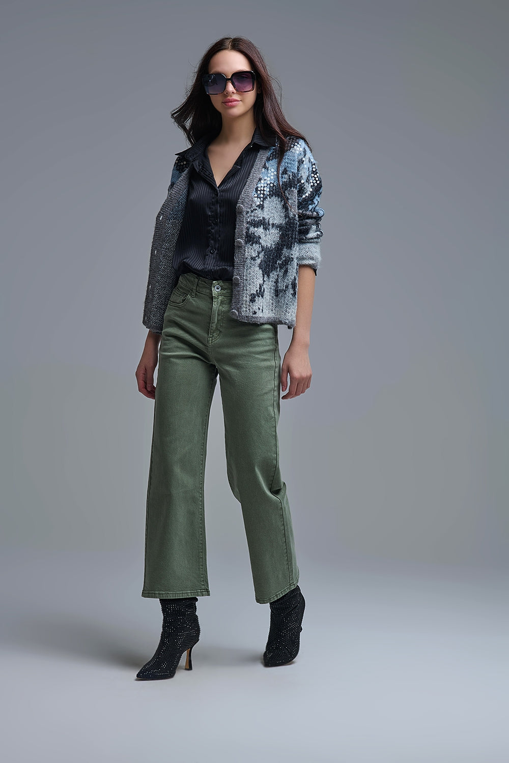Stylish Gray Knit Cardigan with sequin Abstract Print