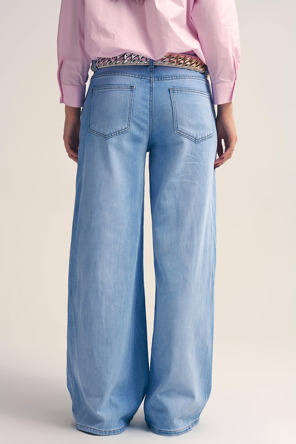 Light wash straight jeans with printed lips