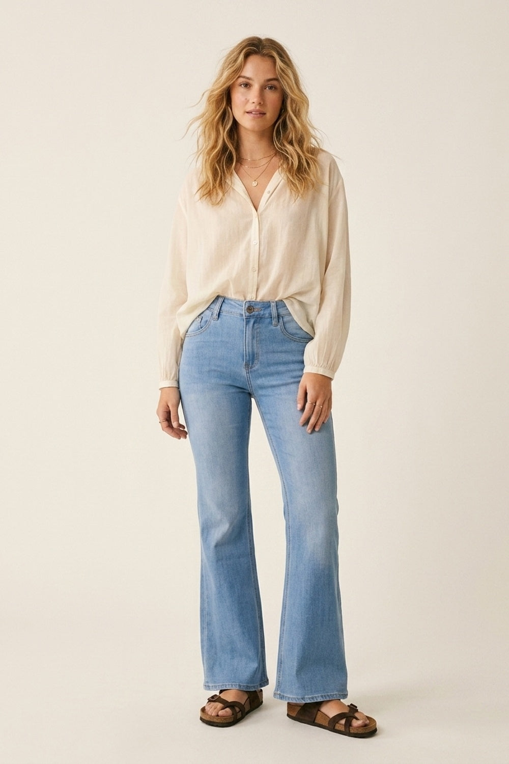Light Wash Flared Stretch Jeans