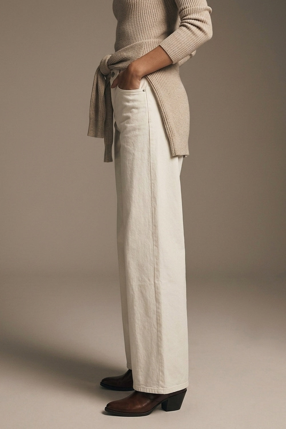 Extra wide leg trousers in cream color