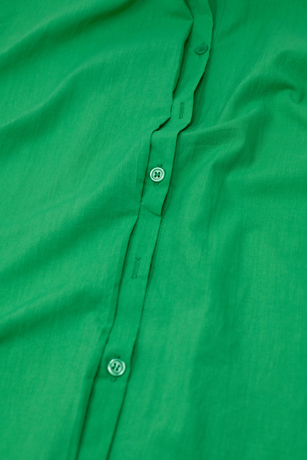 Short Sleeve Relaxed Button Up Shirt in Green